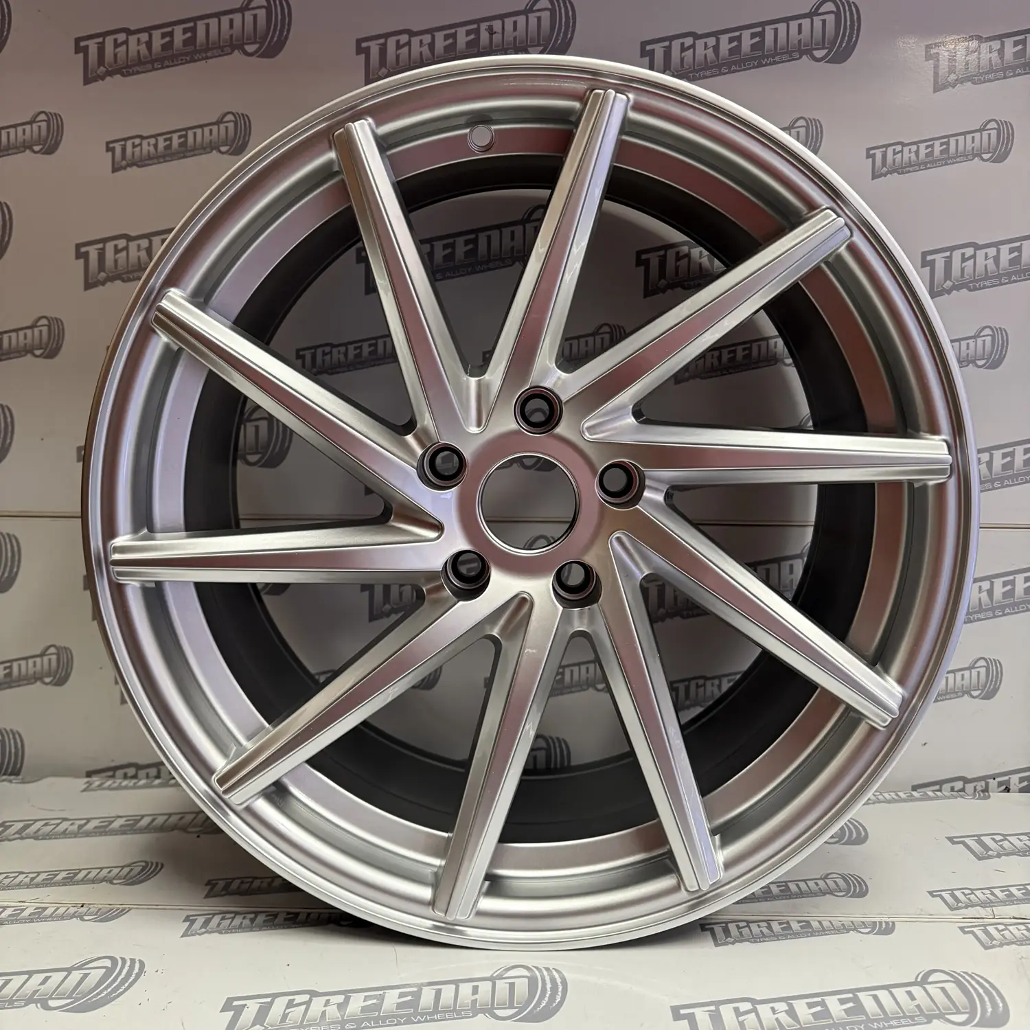 directionals_style_hyper_silver